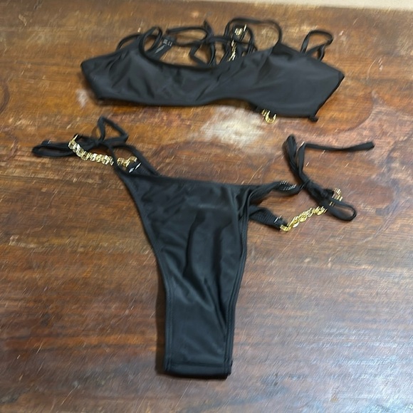SHEIN size large bikini. New in package. Black with gold chains.​ - Picture 1 of 4